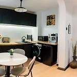 Vibes 3 Room, Dorobantilor *