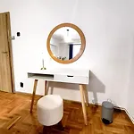 Vibes 3 Room, Dorobantilor Appartement